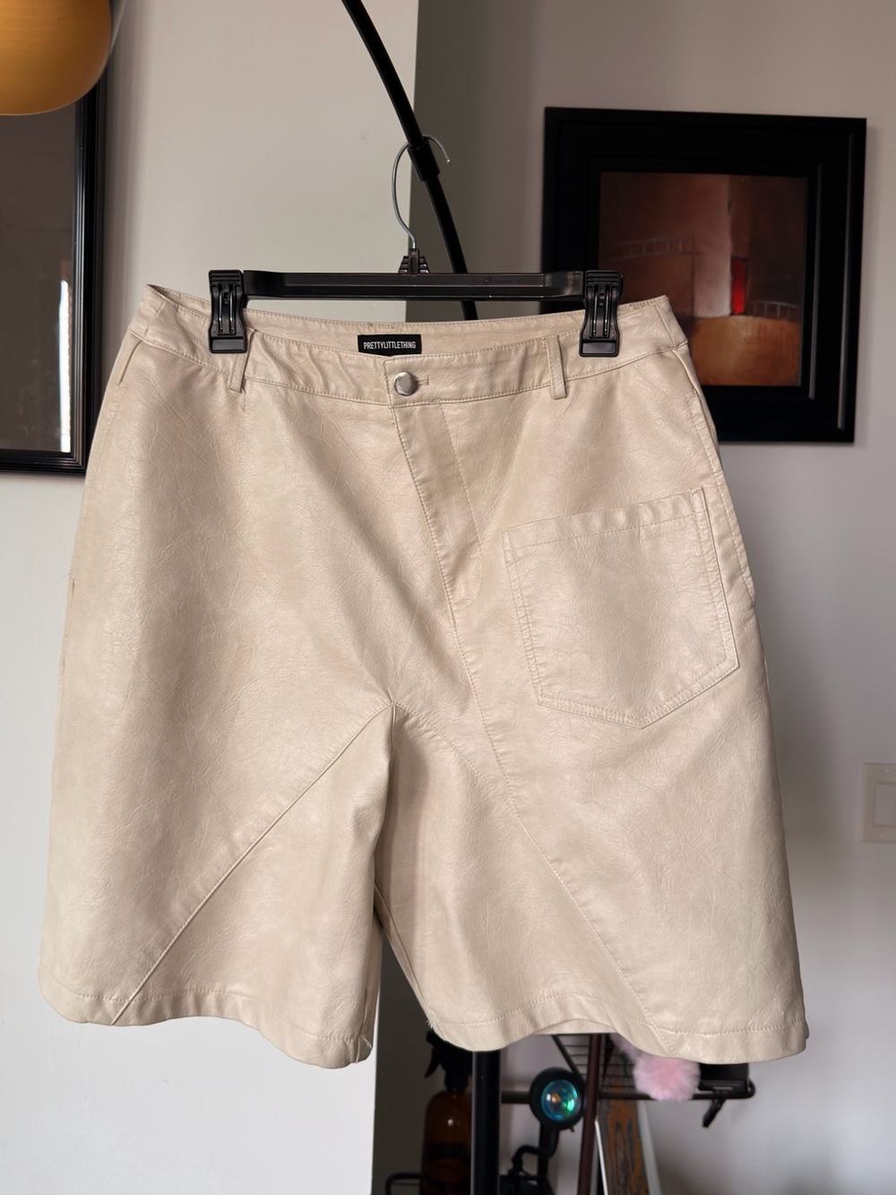 PrettyLittleThing Cream Faux-Leather Flat Front Men’s Shorts